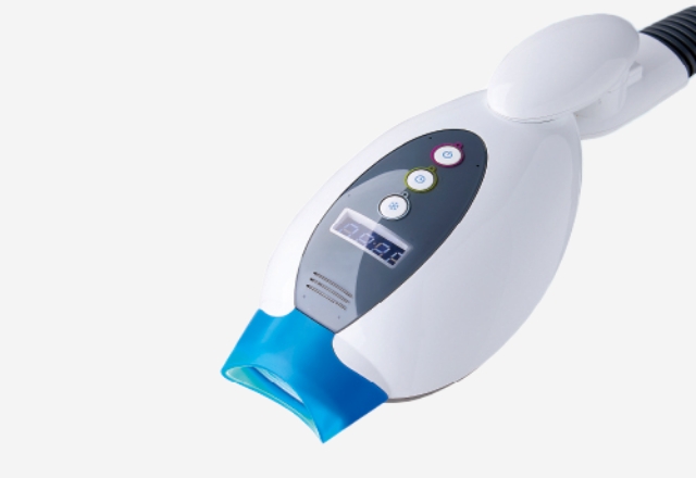 ホワイトニング機器