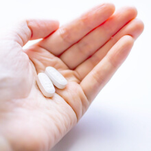 骨粗鬆症のお薬を飲まれている患者さまへ